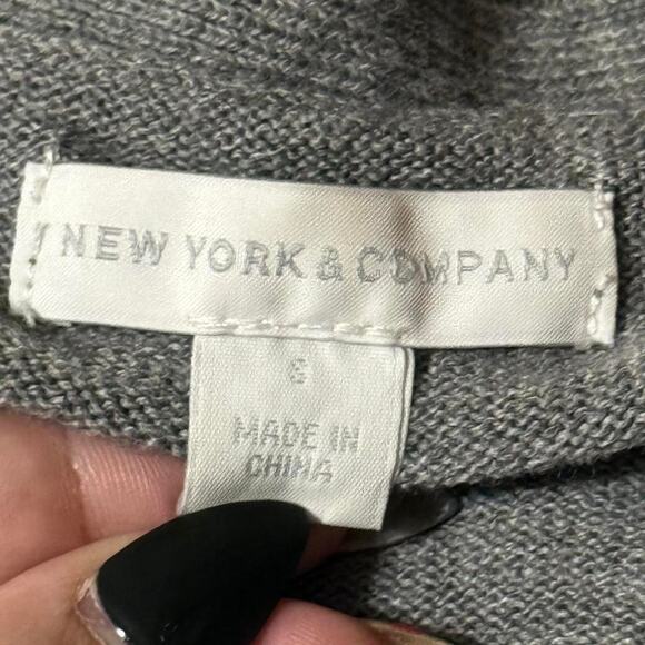 Early 2000s New York & Company v neck sweater size Small - Picture 2 of 15